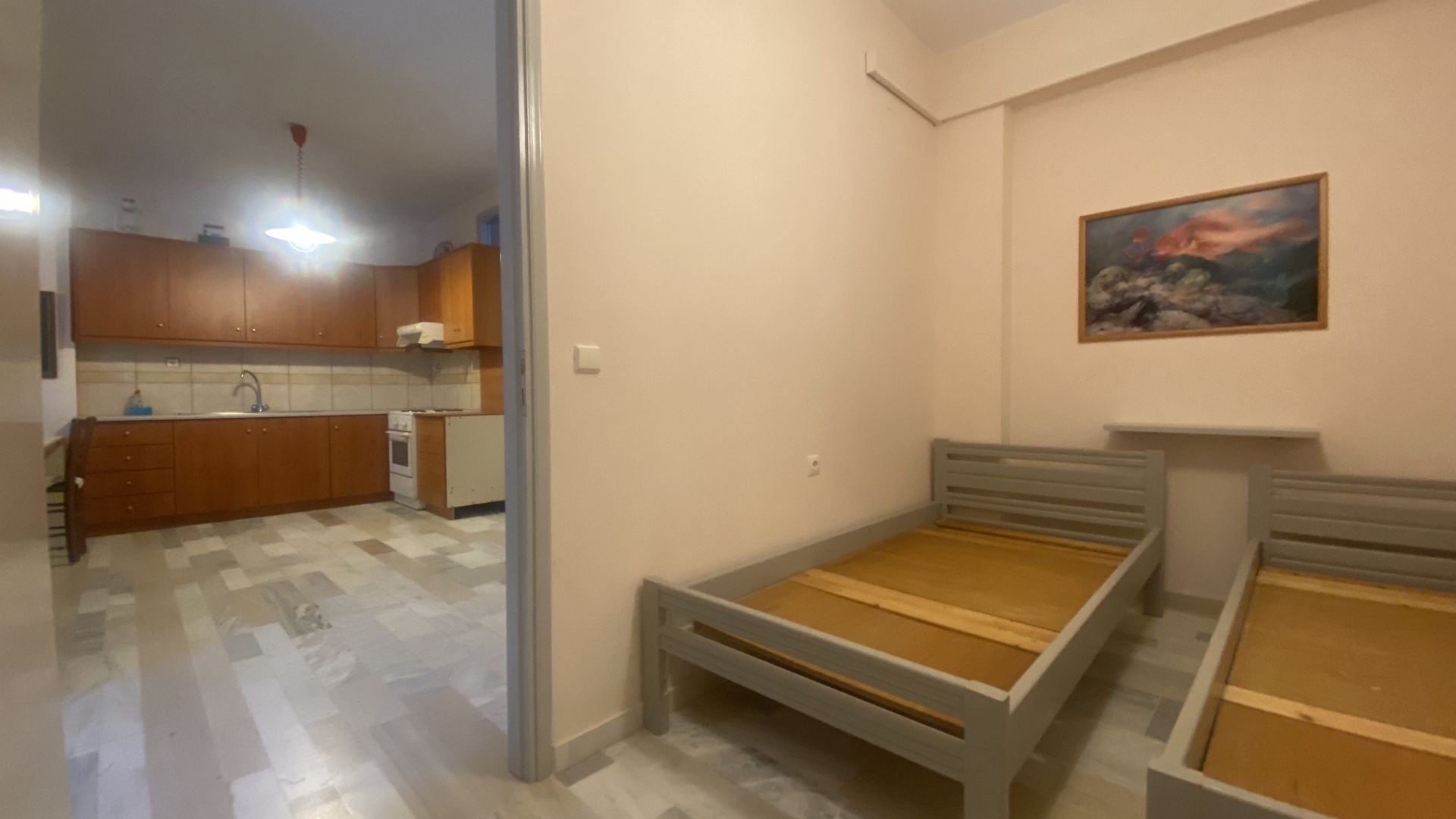 κρεβατοκάμαρα υπογείου